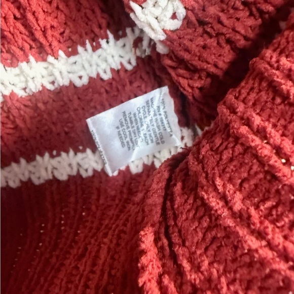 Derek Heart Red and White Striped Sweater - Picture 4 of 8